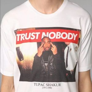 Tupac Graphic Tee